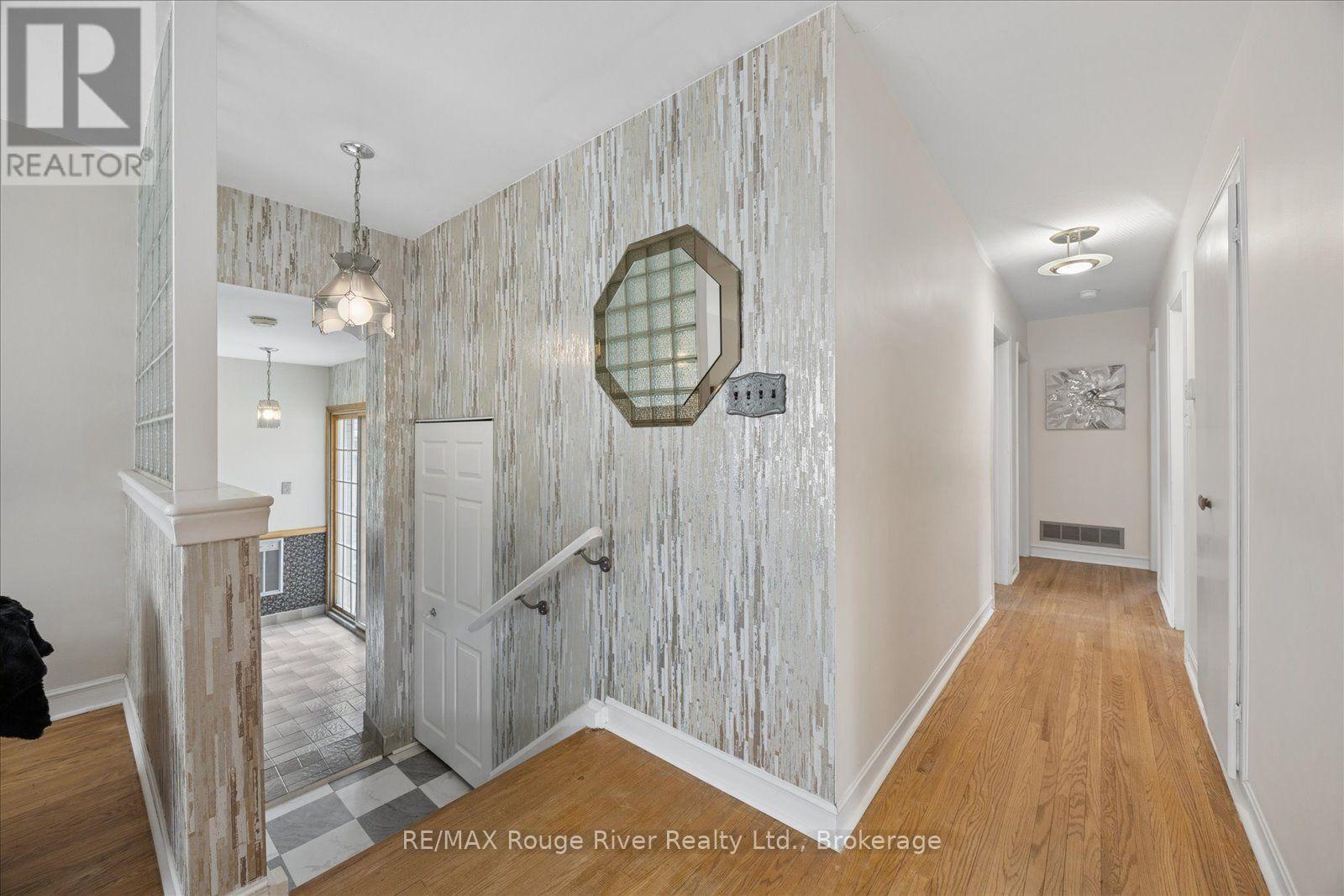 20 Tayrow Road, Toronto, Ontario  M9W 2T9 - Photo 20 - W13576234