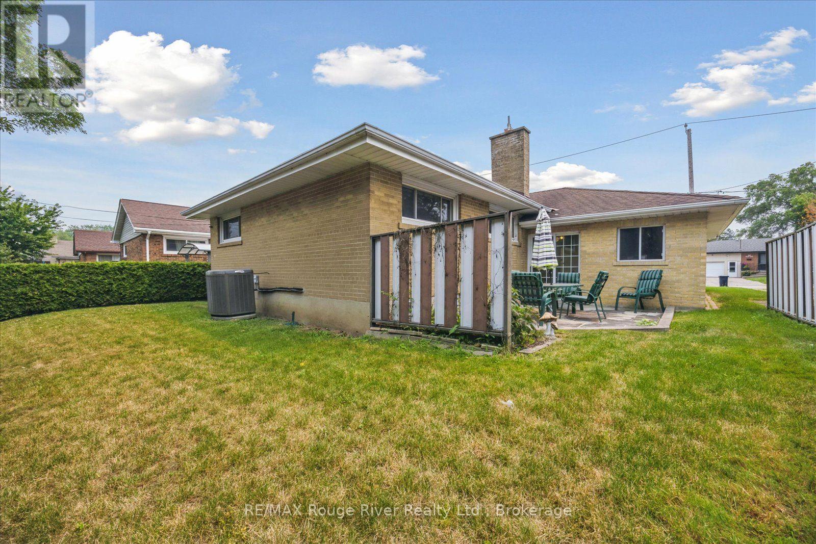 20 Tayrow Road, Toronto, Ontario  M9W 2T9 - Photo 37 - W13576234