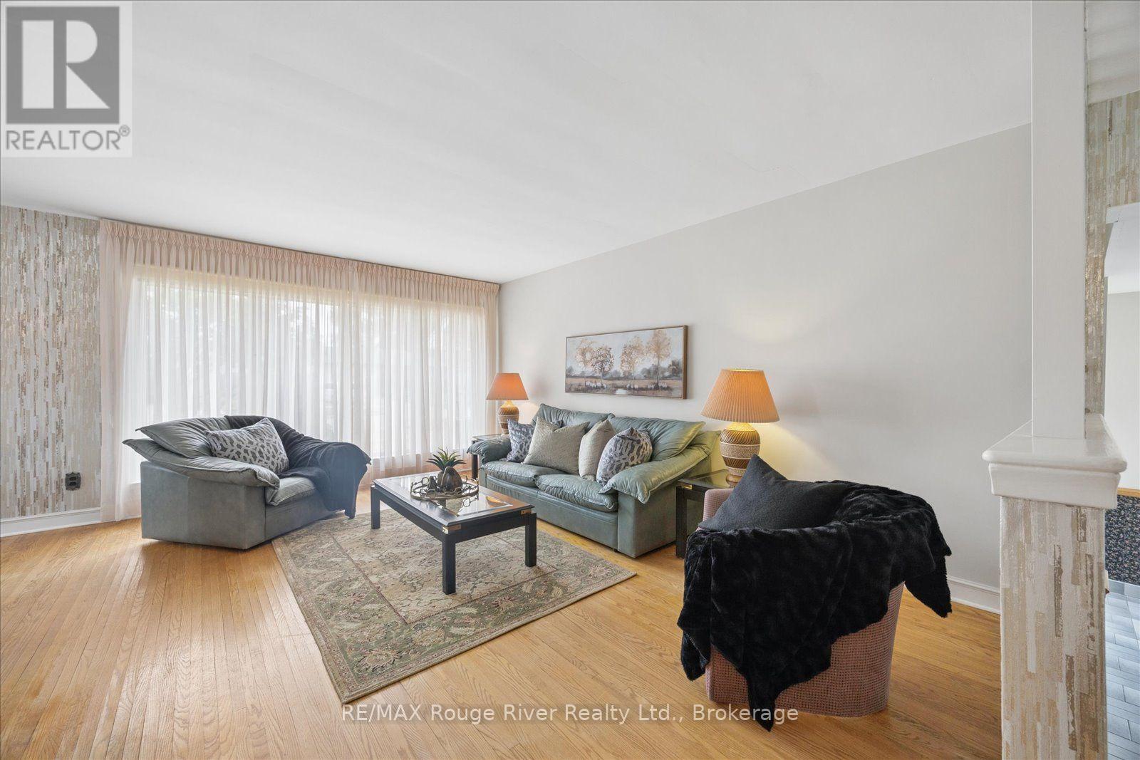 20 Tayrow Road, Toronto, Ontario  M9W 2T9 - Photo 9 - W13576234