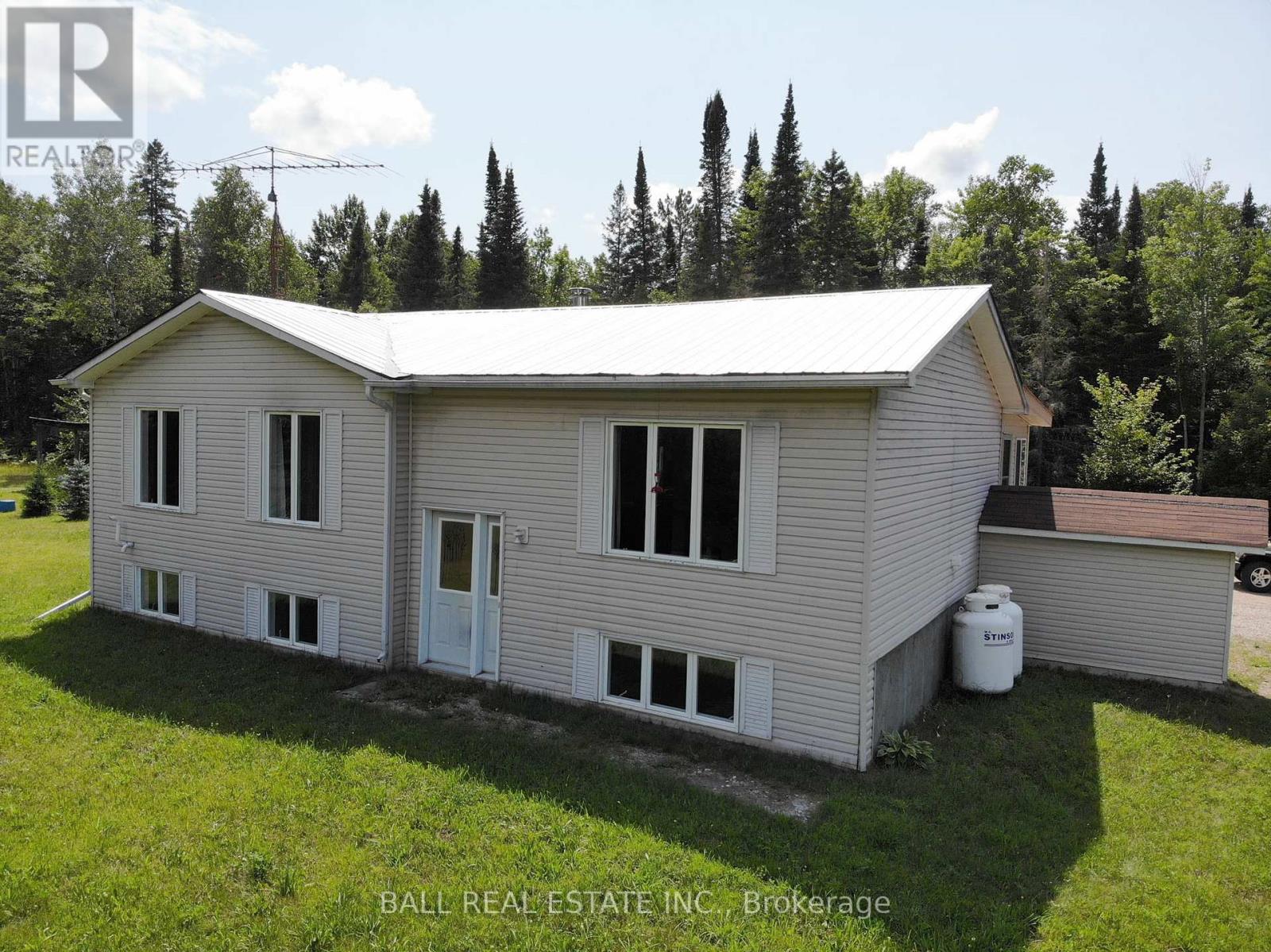 7113 Highway 127, South Algonquin, Ontario K0J 2M0 - Photo 1 - X13576172