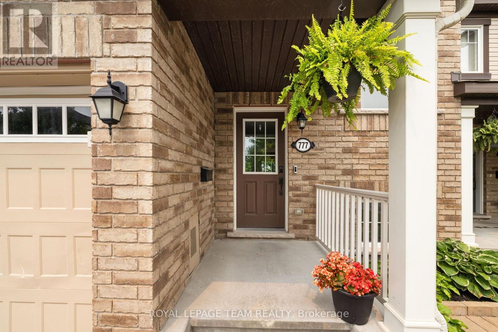 777 Maloja Way, Ottawa, Ontario  K2S 0V5 - Photo 5 - X13576216