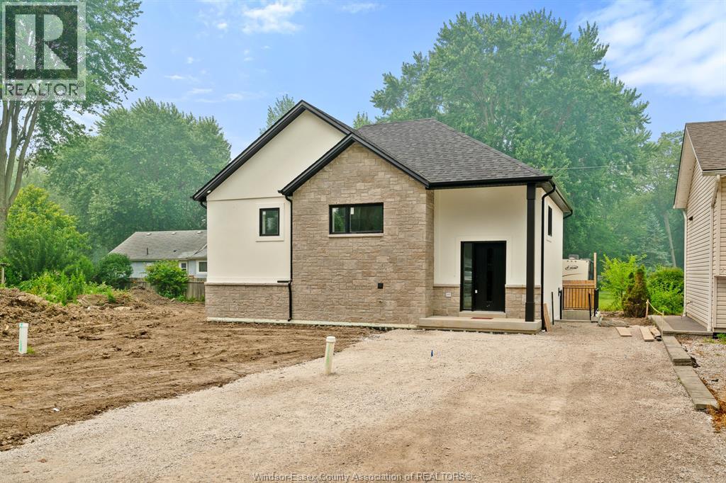121 Allison Avenue, Colchester, Ontario  N0R 1G0 - Photo 2 - 26016899