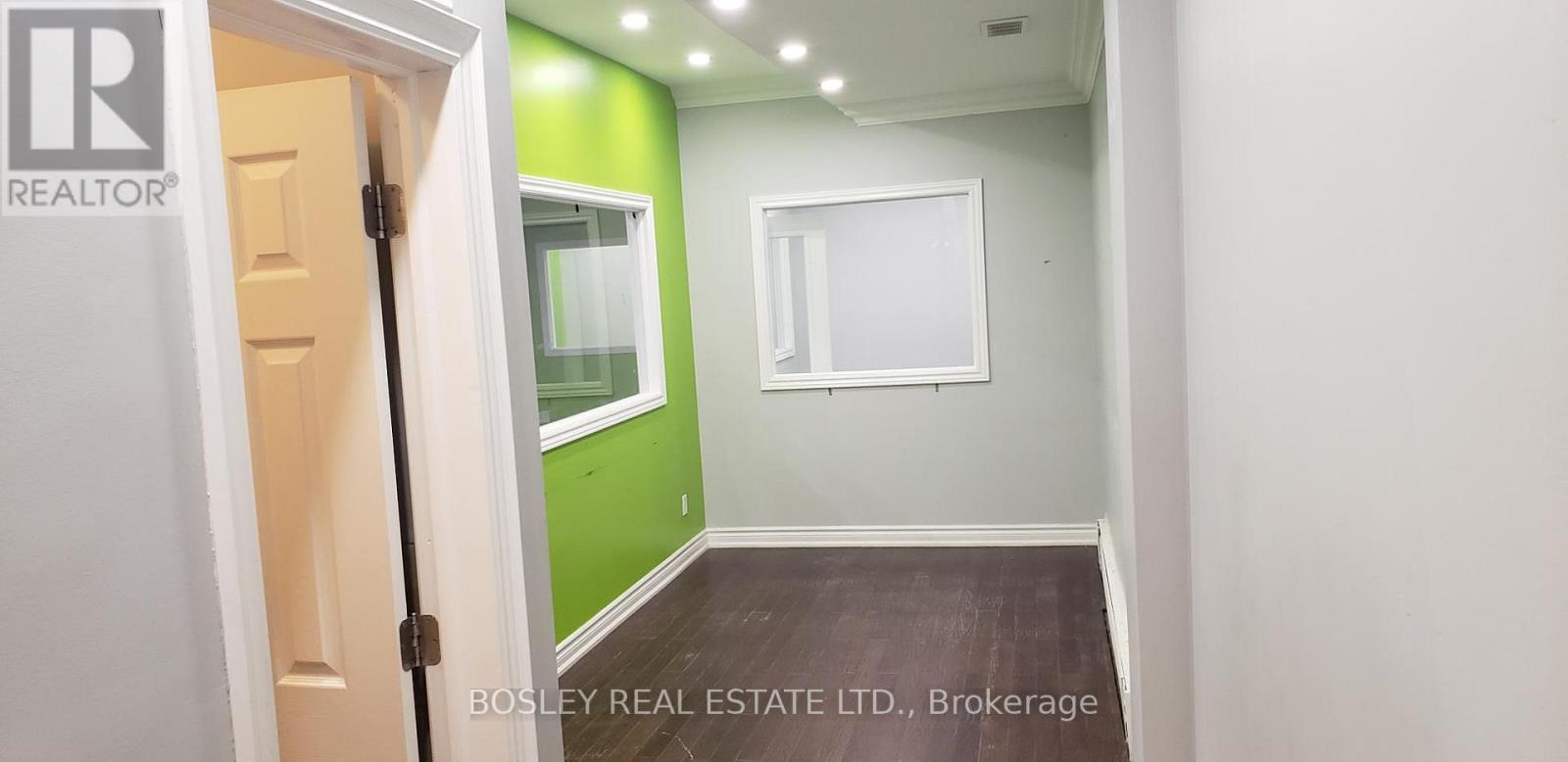 Main - 3310 Yonge Street, Toronto, Ontario  M4N 2M4 - Photo 6 - C13576126