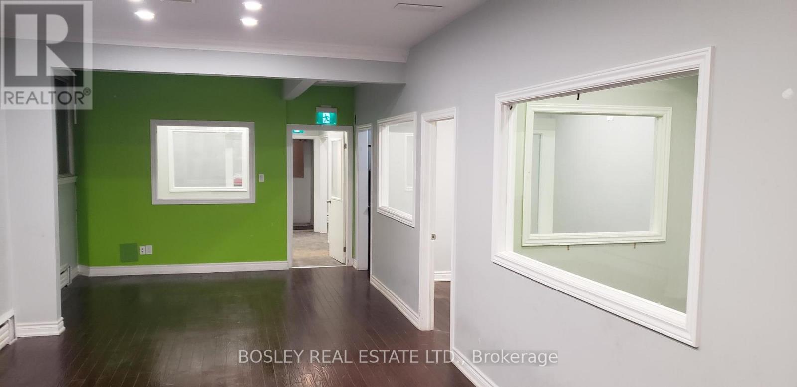 Main - 3310 Yonge Street, Toronto, Ontario  M4N 2M4 - Photo 7 - C13576126