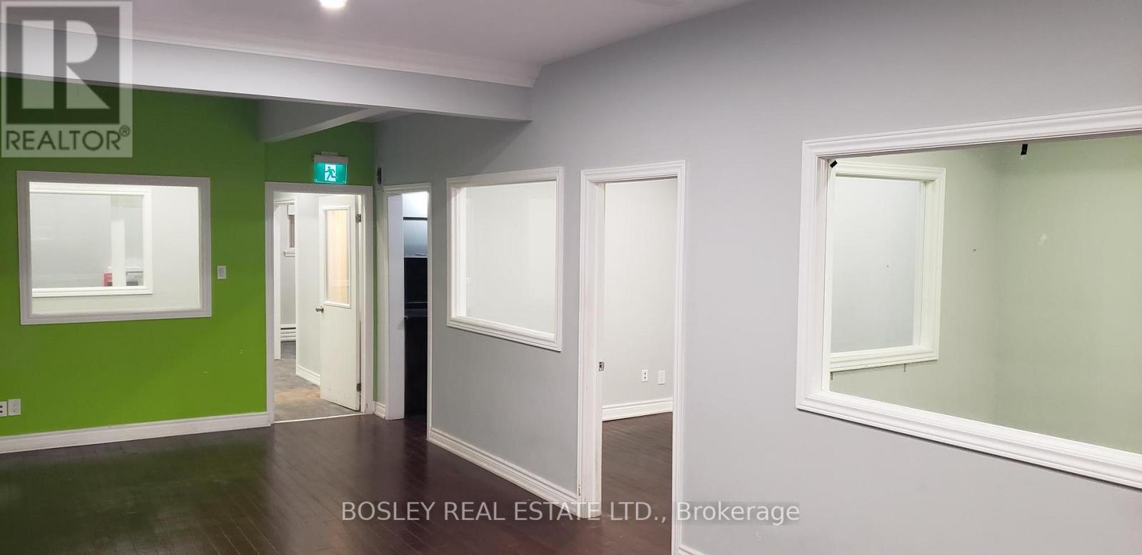 Main - 3310 Yonge Street, Toronto, Ontario  M4N 2M4 - Photo 9 - C13576126