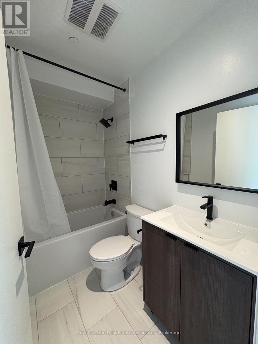 402 - 1000 Bathurst Street, Toronto, Ontario  M5R 3G7 - Photo 4 - C13576272