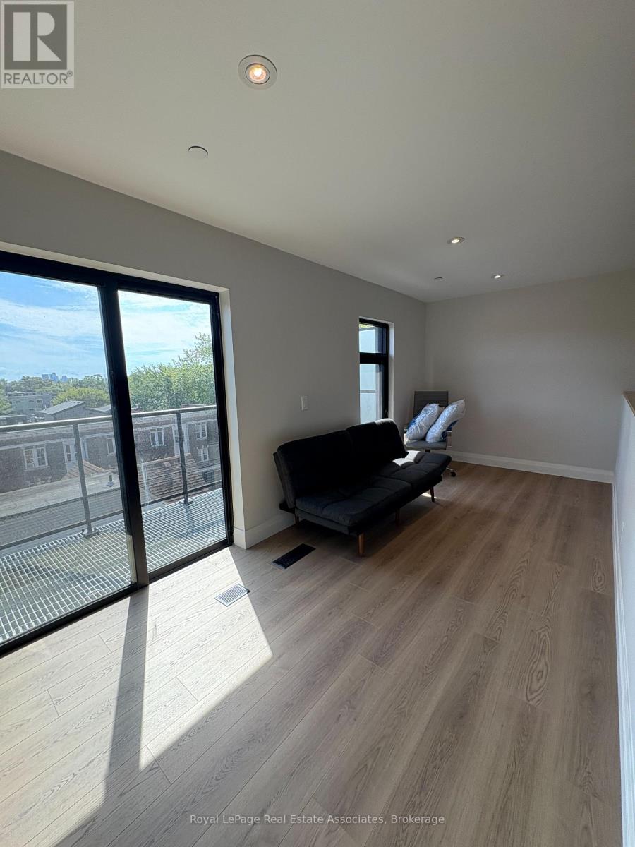 402 - 1000 Bathurst Street, Toronto, Ontario  M5R 3G7 - Photo 5 - C13576272