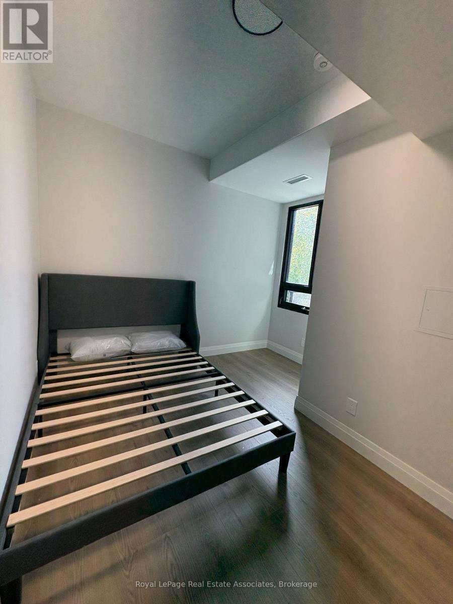 402 - 1000 Bathurst Street, Toronto, Ontario  M5R 3G7 - Photo 7 - C13576272