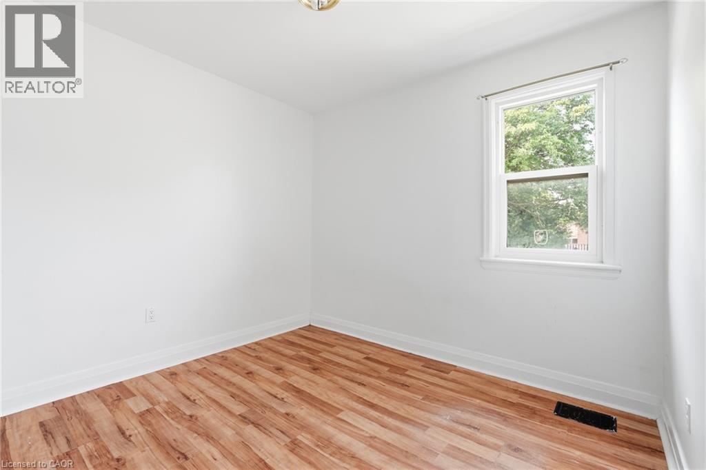 17 West 3rd Street, Hamilton, Ontario  L9C 3J5 - Photo 8 - 40848378