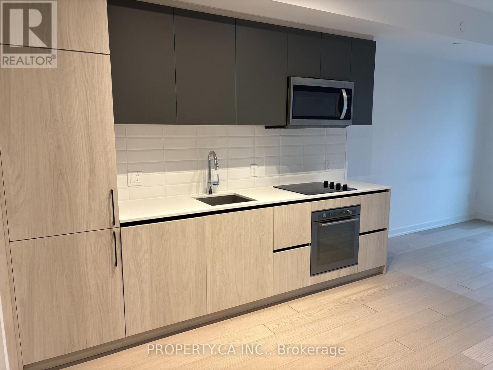 413 - 150 Logan Avenue, Toronto, Ontario M4M 0E4 - Photo 2 - E13576176