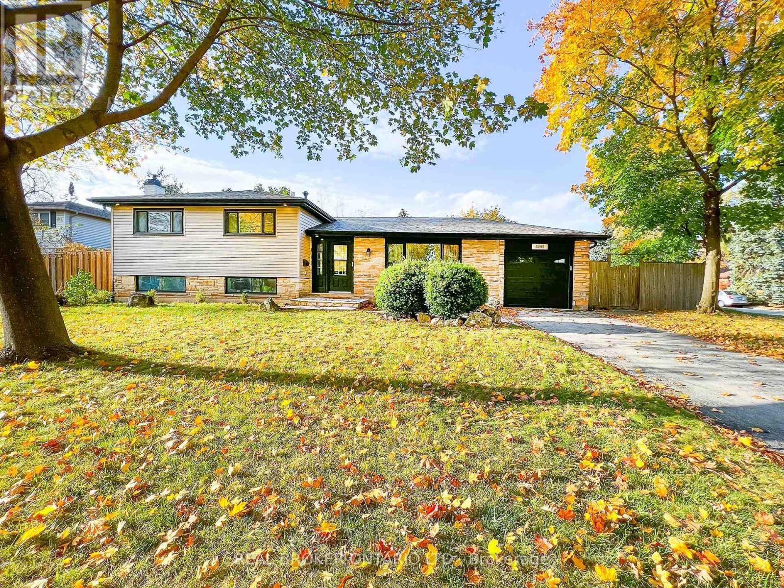BSMT - 5285 WOODHAVEN COURT, Burlington (Appleby)