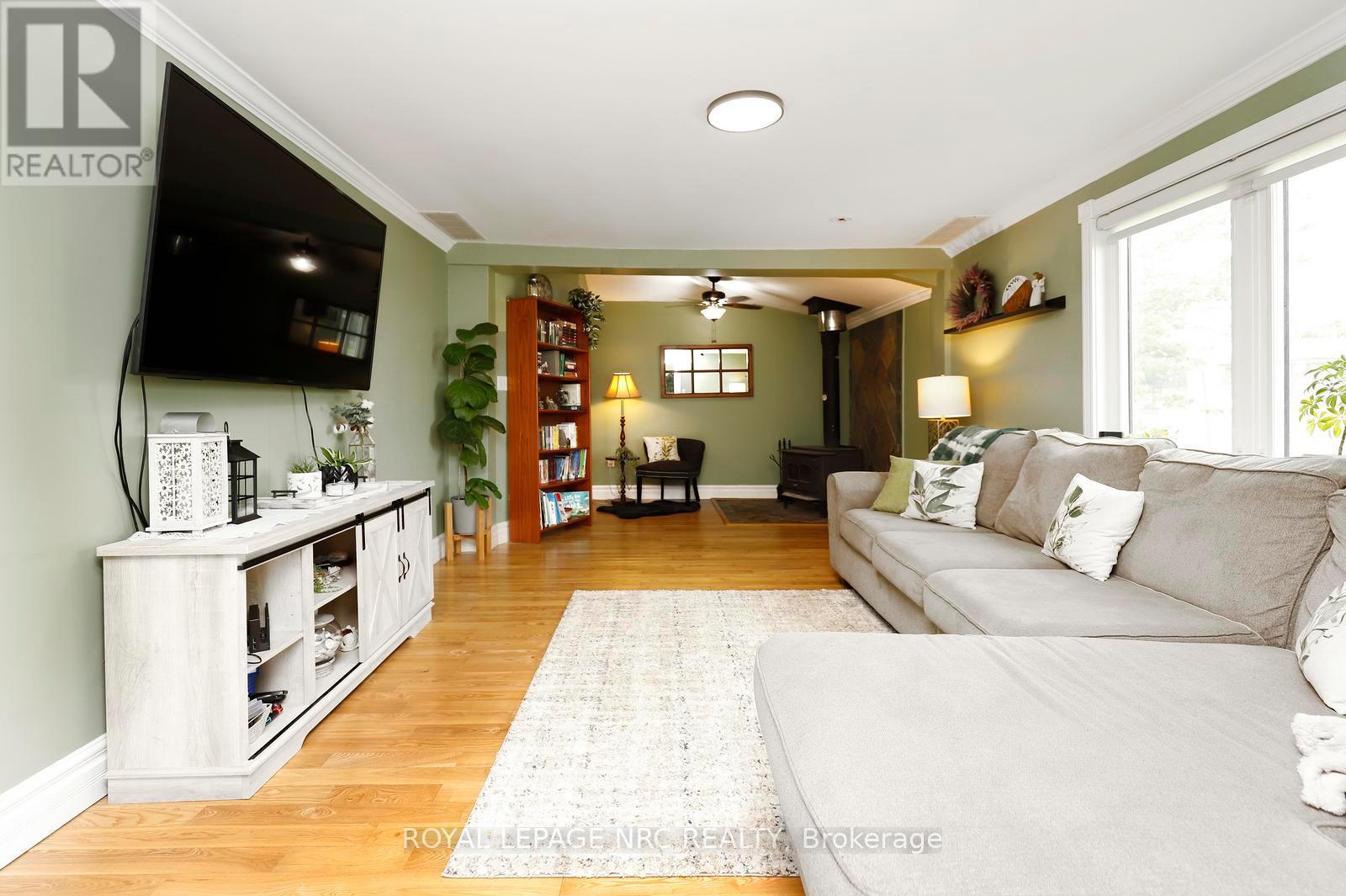 8190 Mud Street, Grimsby, Ontario  L0R 1M0 - Photo 11 - X13576134
