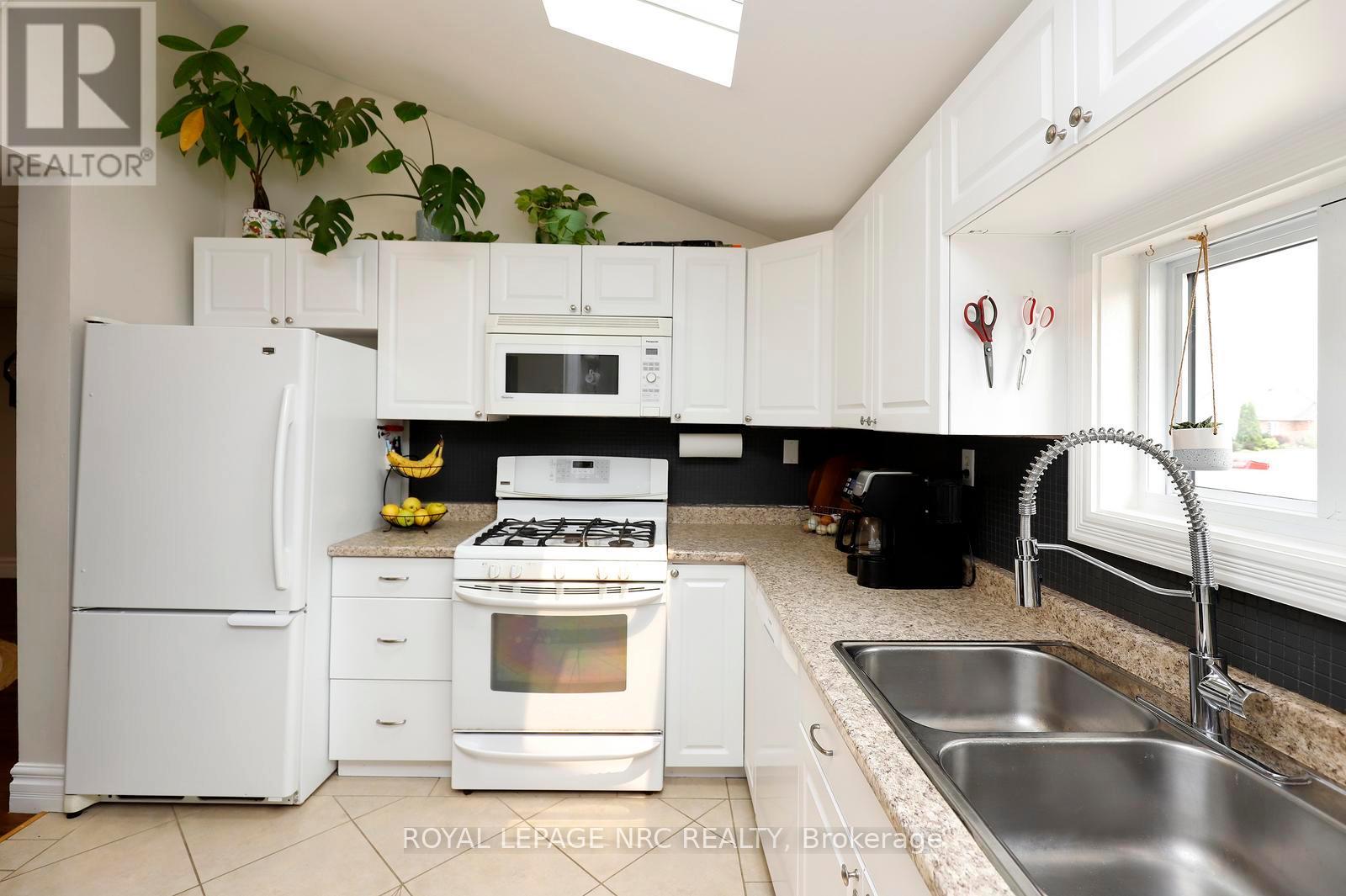 8190 Mud Street, Grimsby, Ontario  L0R 1M0 - Photo 15 - X13576134