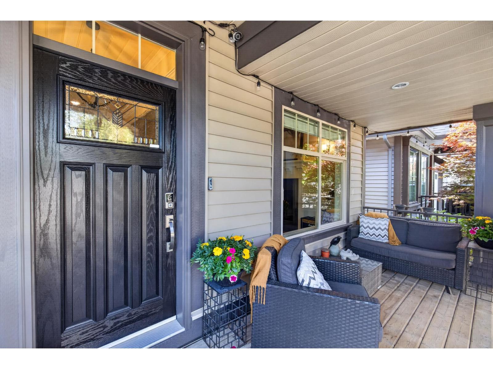 7073 194b Street, Surrey, British Columbia  V4N 5Z3 - Photo 2 - R3146757