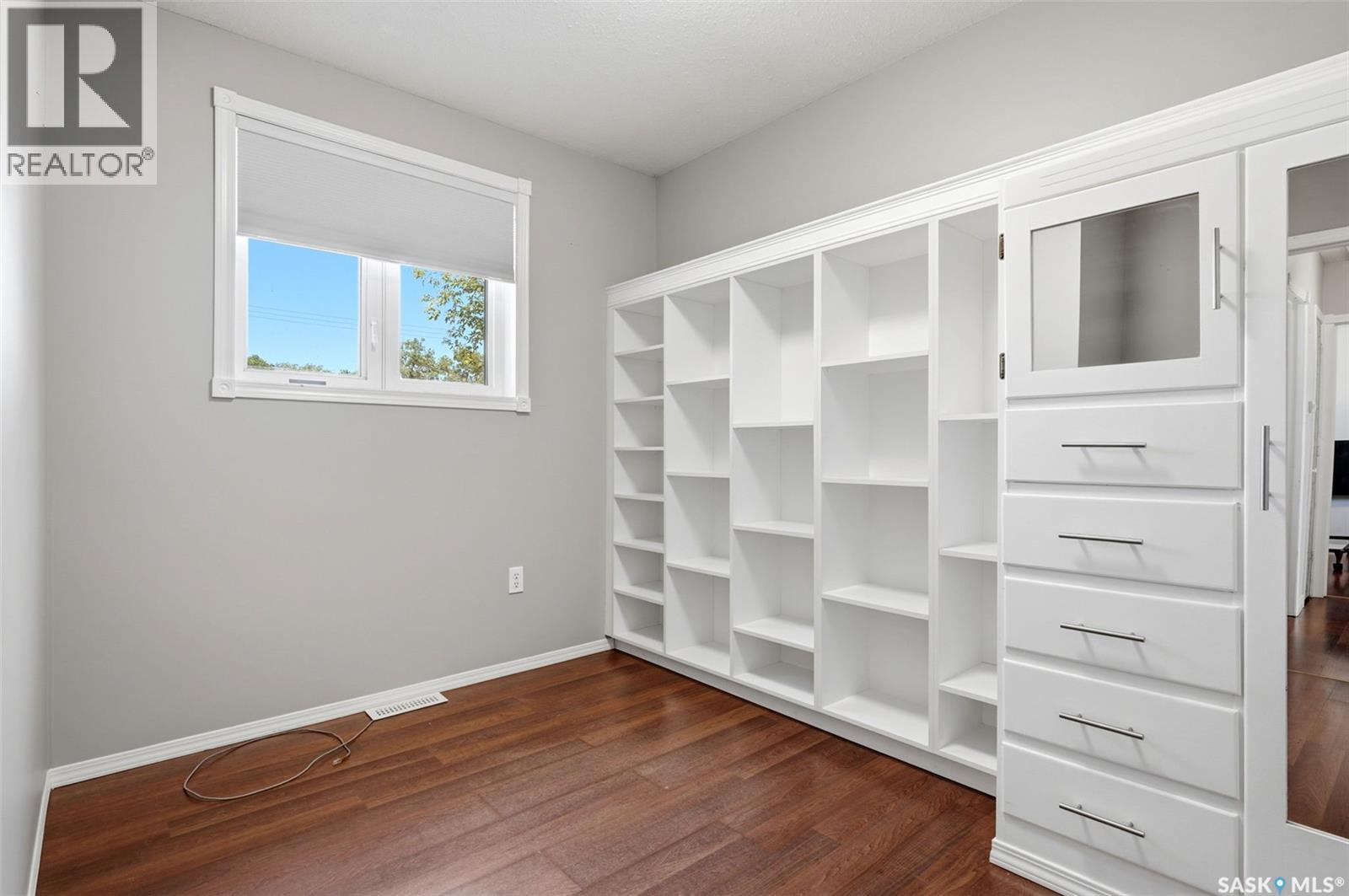 870 Royal Street, Regina, Saskatchewan  S4T 4Z4 - Photo 14 - SK042673