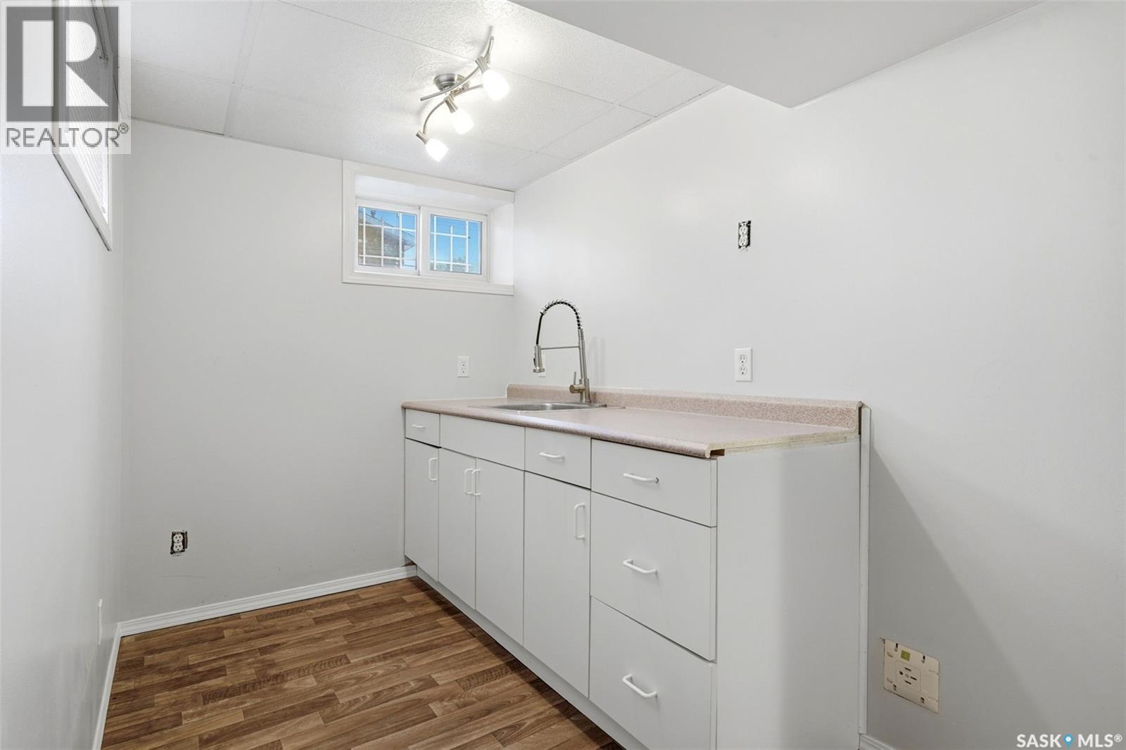 870 Royal Street, Regina, Saskatchewan  S4T 4Z4 - Photo 20 - SK042673