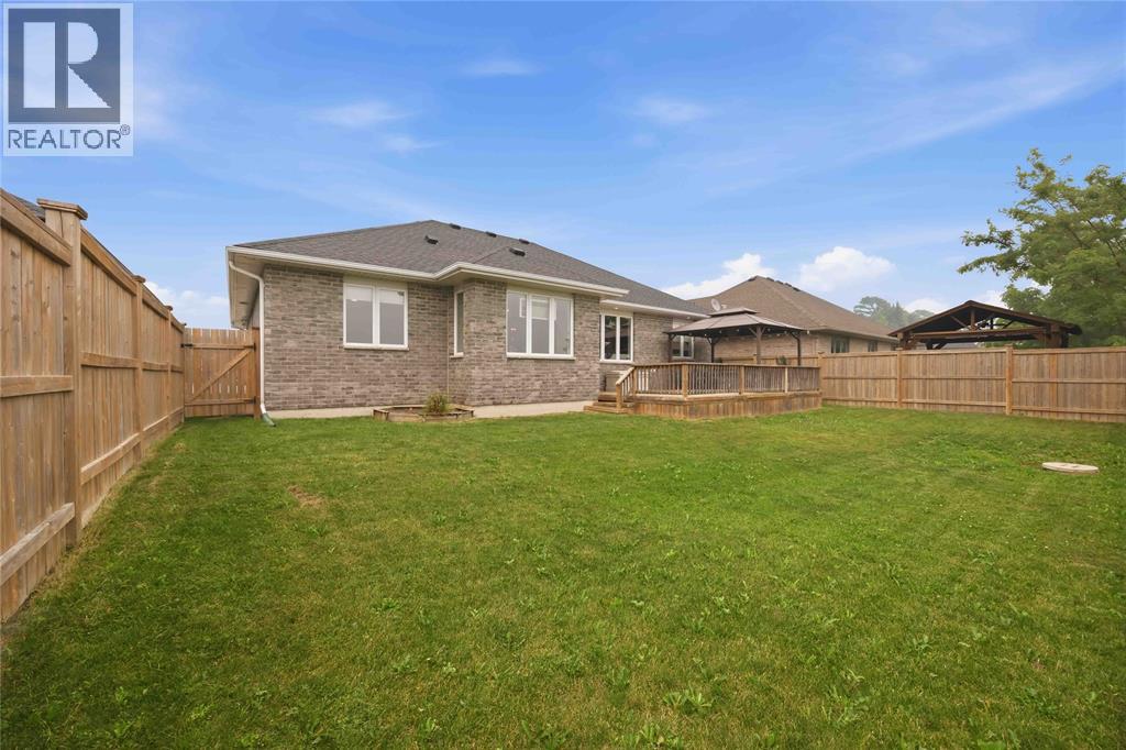 3940 Arie Court, Plympton-Wyoming, Ontario  N0N 1E0 - Photo 48 - 26016606