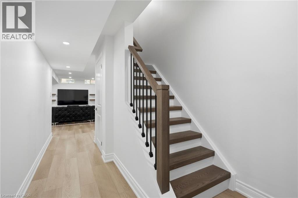 29 Waterbridge Street, Hamilton, Ontario  L8J 0G4 - Photo 33 - 40848438