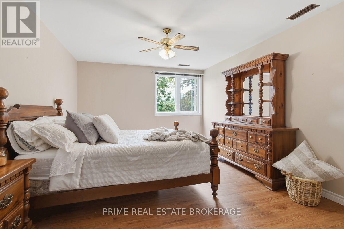 3 - 125 Elm Street, St. Thomas, Ontario  N5R 1H9 - Photo 25 - X13576352