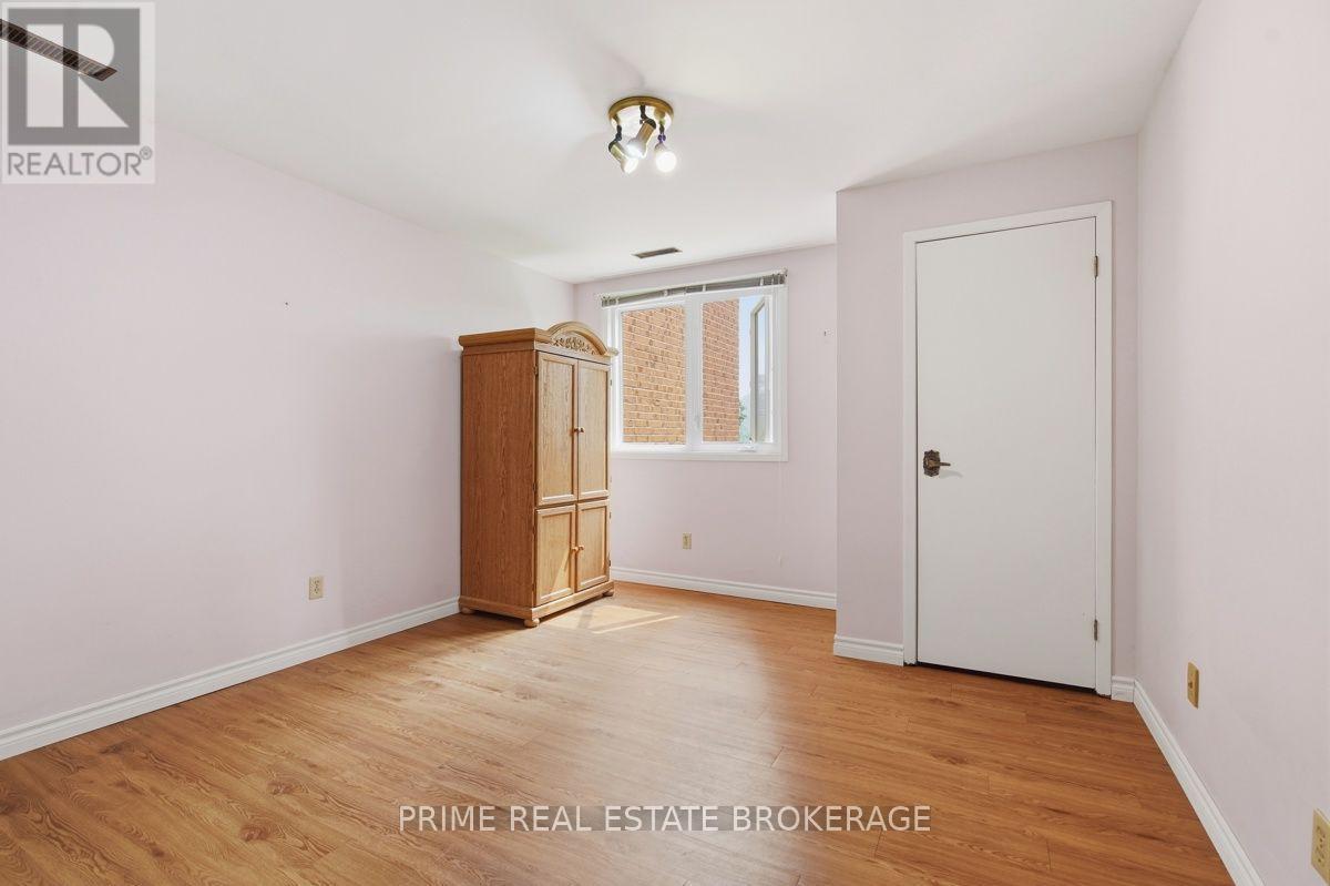 3 - 125 Elm Street, St. Thomas, Ontario  N5R 1H9 - Photo 30 - X13576352