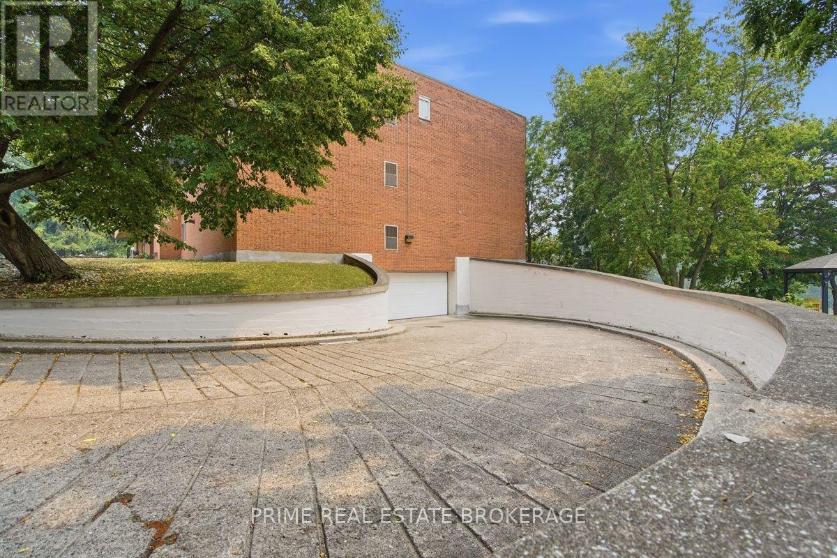 3 - 125 Elm Street, St. Thomas, Ontario  N5R 1H9 - Photo 44 - X13576352