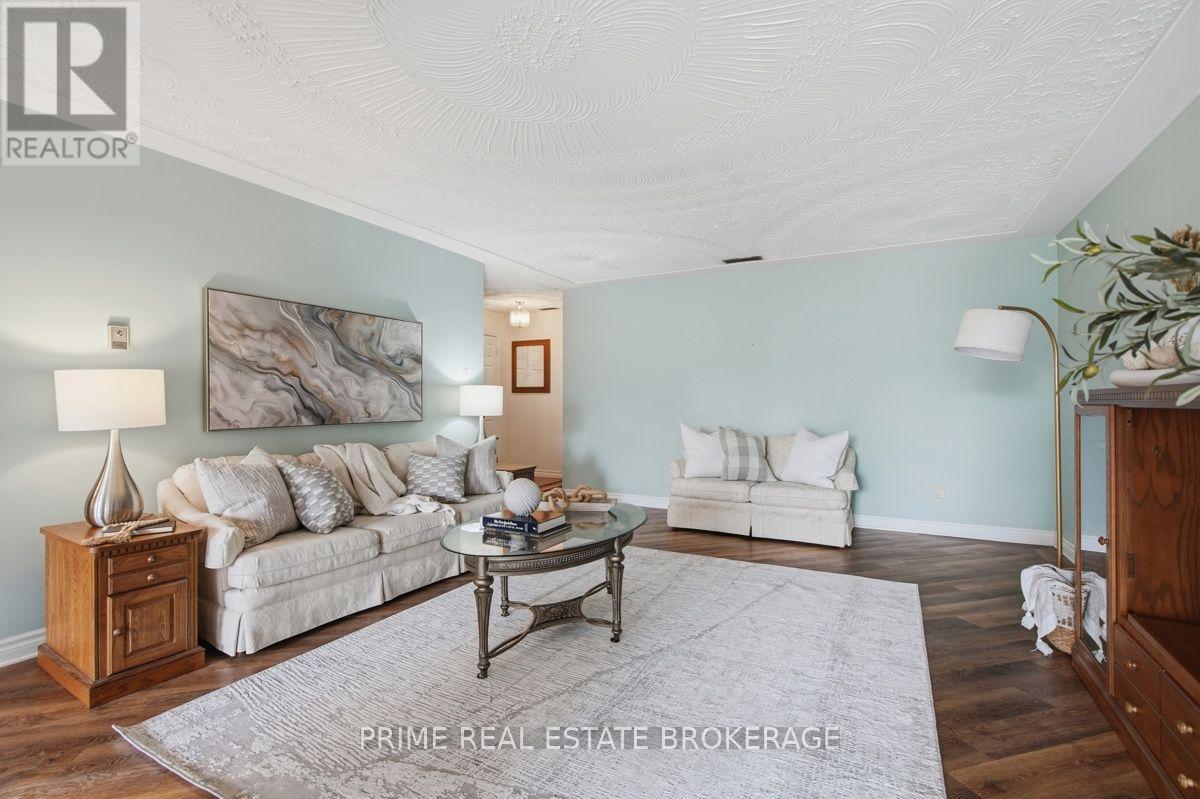 3 - 125 Elm Street, St. Thomas, Ontario  N5R 1H9 - Photo 8 - X13576352