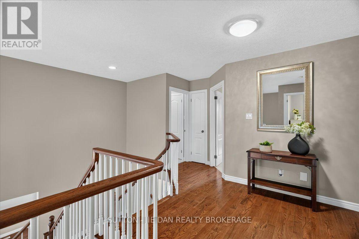 20 Earlscourt Terrace, Middlesex Centre, Ontario  N0L 1R0 - Photo 17 - X13576536