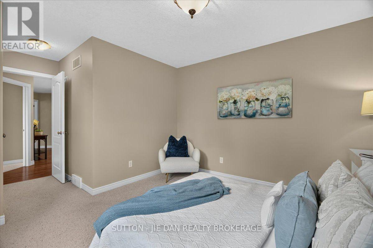 20 Earlscourt Terrace, Middlesex Centre, Ontario  N0L 1R0 - Photo 23 - X13576536