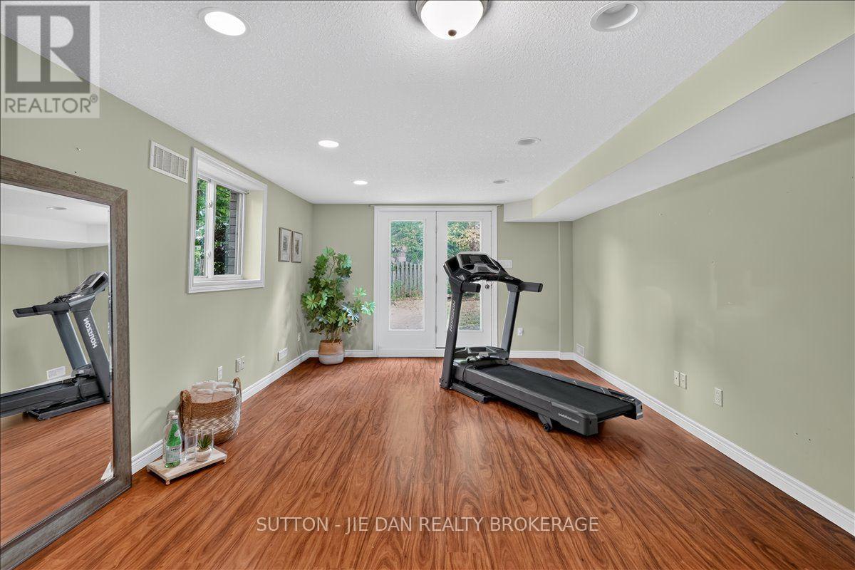 20 Earlscourt Terrace, Middlesex Centre, Ontario  N0L 1R0 - Photo 32 - X13576536