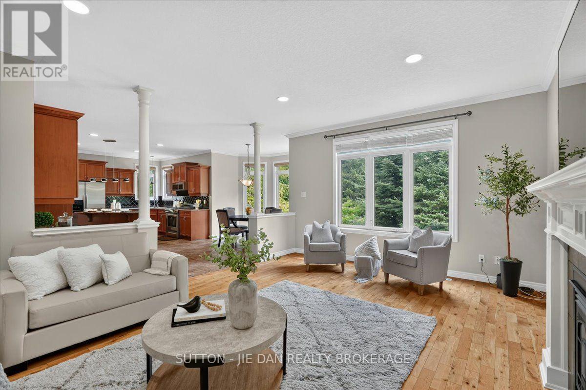 20 Earlscourt Terrace, Middlesex Centre, Ontario  N0L 1R0 - Photo 4 - X13576536