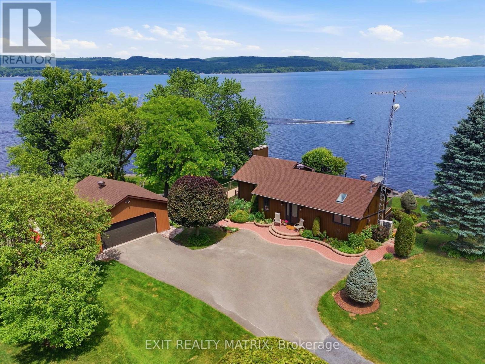 2176 BAY ROAD, Champlain, Ontario