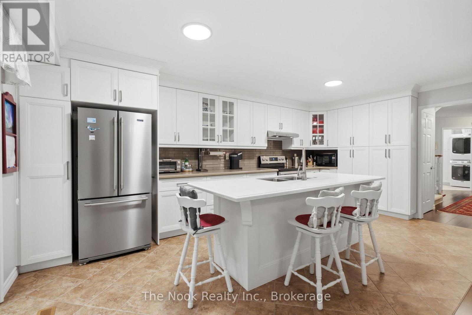 10 Orr Court, Clarington, Ontario  L1C 5A8 - Photo 9 - E13576564