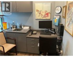 672 BRANT Street Unit# 301, Burlington, Ontario
