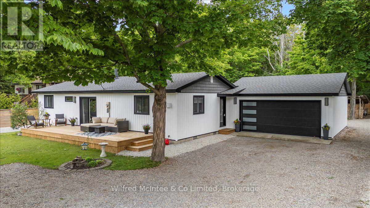 38 Allister Place, South Bruce Peninsula, Ontario  N0H 2G0 - Photo 1 - X13576520