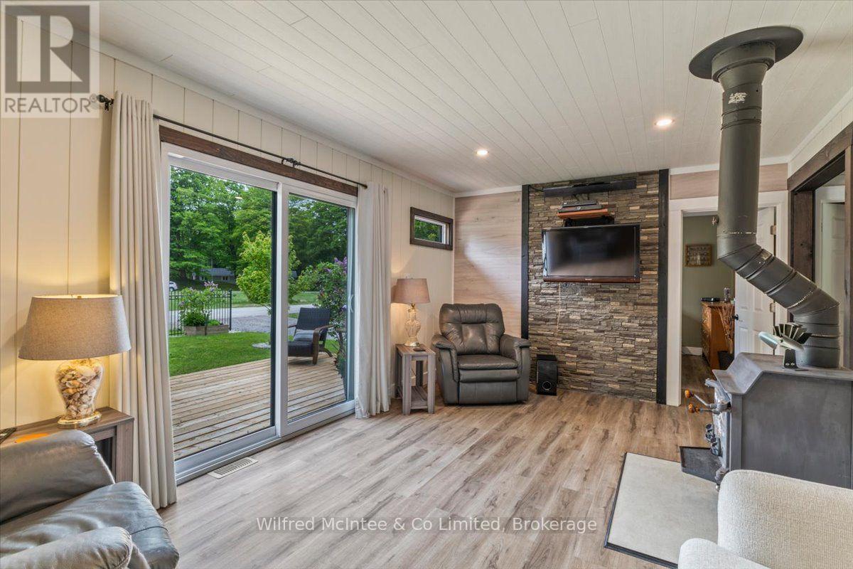 38 Allister Place, South Bruce Peninsula, Ontario  N0H 2G0 - Photo 17 - X13576520