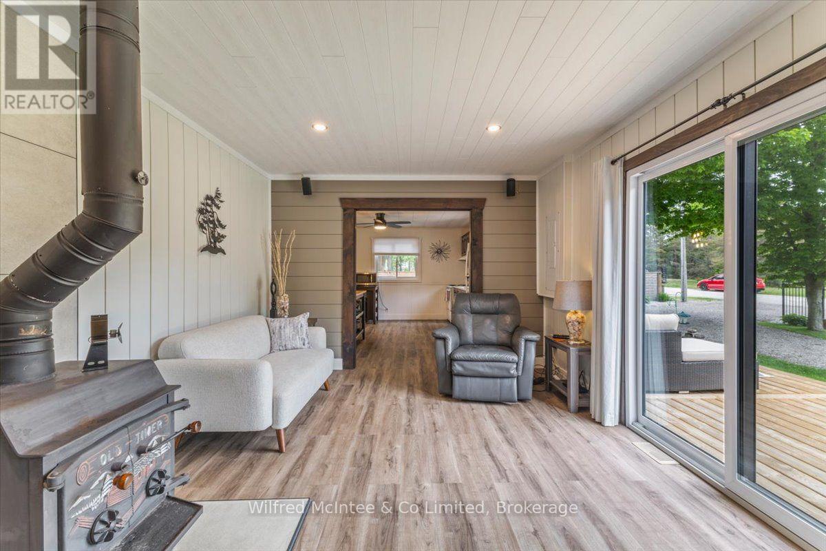 38 Allister Place, South Bruce Peninsula, Ontario  N0H 2G0 - Photo 18 - X13576520