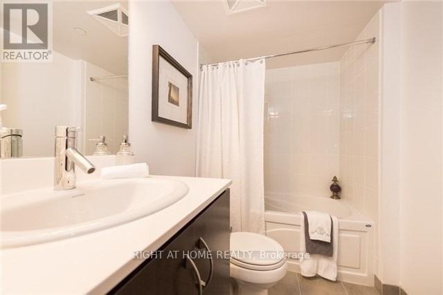 # 2207 - 5168 Yonge Street, Toronto, Ontario  M2N 0G1 - Photo 11 - C13576392