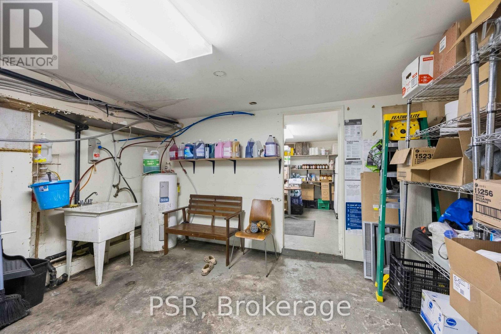 671 St. Clair Avenue W, Toronto, Ontario  M6C 1A7 - Photo 11 - C13576600