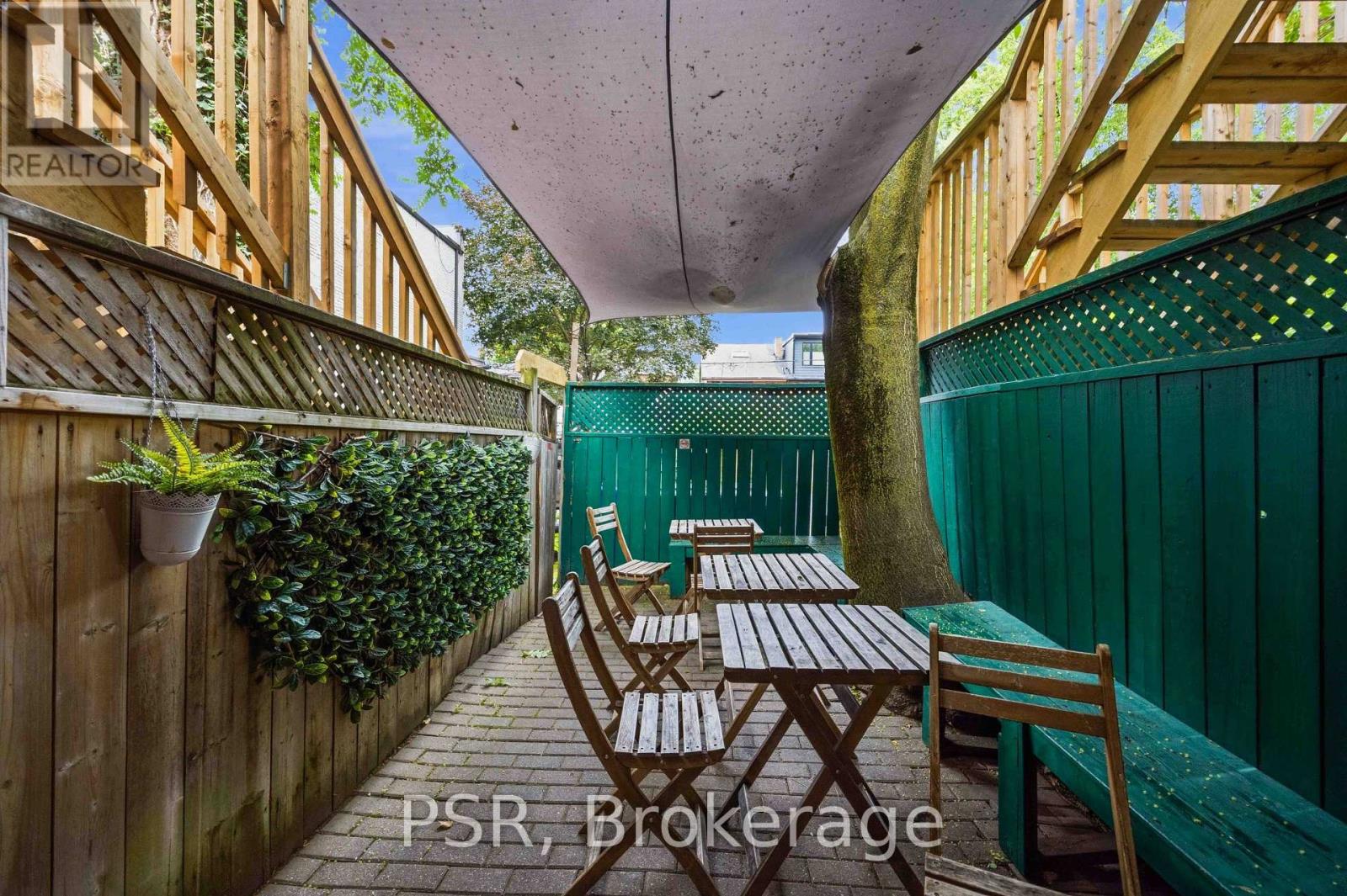 671 St. Clair Avenue W, Toronto, Ontario  M6C 1A7 - Photo 14 - C13576600