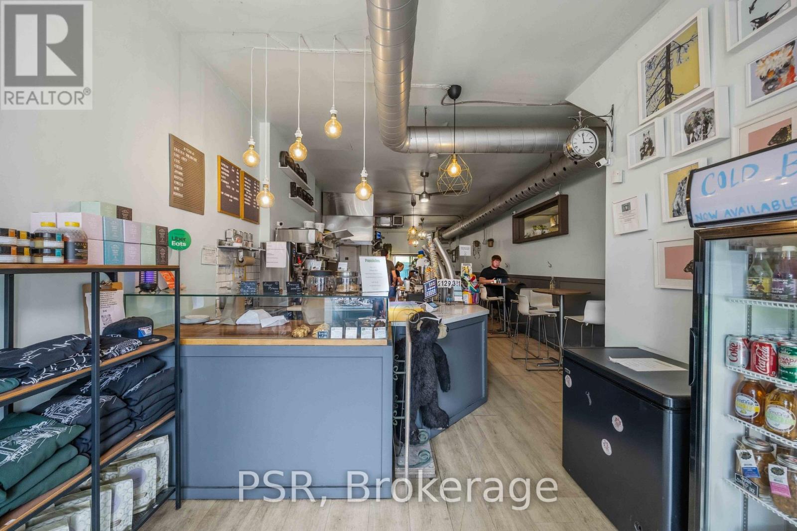 671 St. Clair Avenue W, Toronto, Ontario  M6C 1A7 - Photo 6 - C13576600
