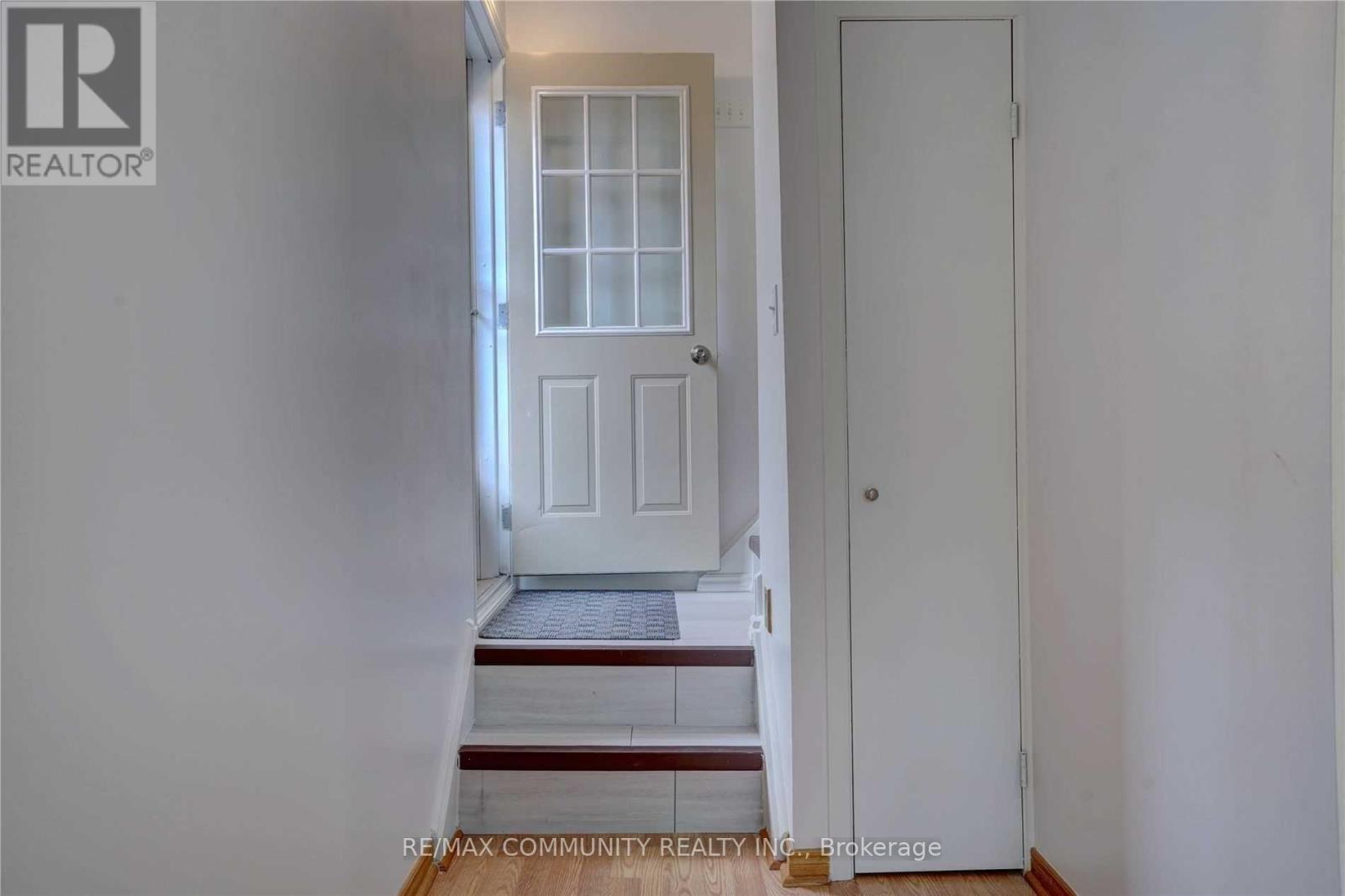 435 MAPLEWOOD DRIVE
