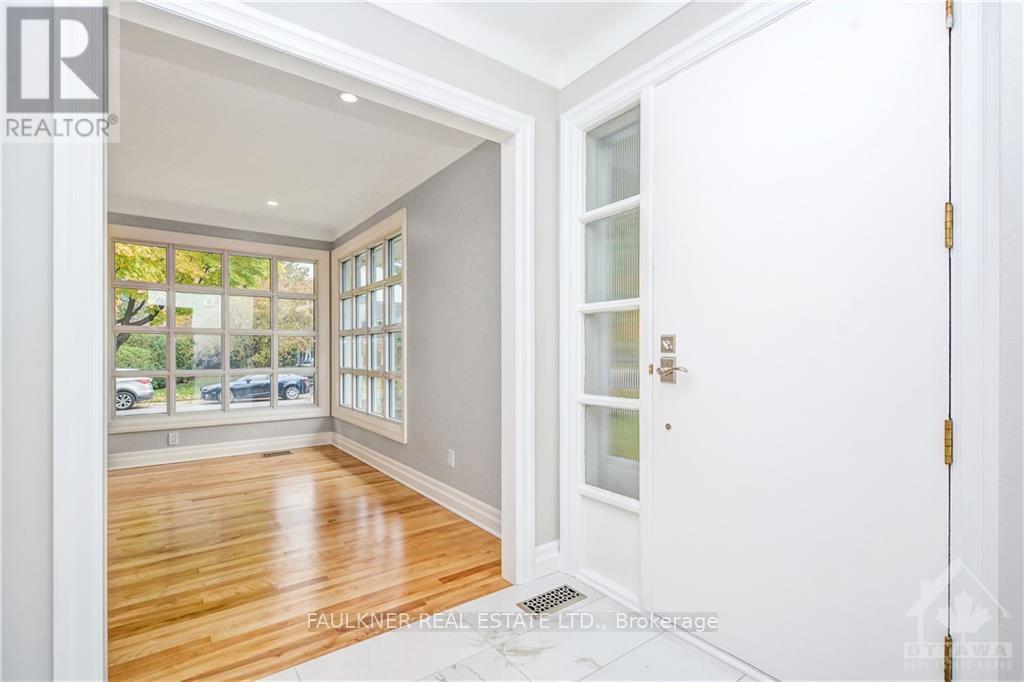 520 KEATS AVENUE - Photo 2