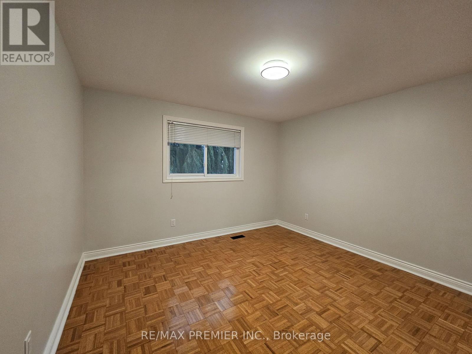 Main Floor - 99 Albany Drive, Vaughan, Ontario  L4L 2X6 - Photo 12 - N13576538