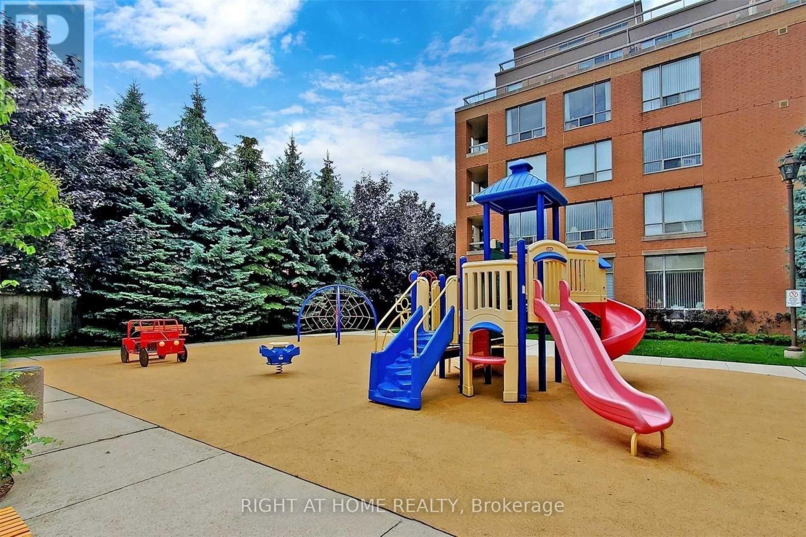 401 - 29 Northern Heights Drive, Richmond Hill, Ontario  L4B 4L8 - Photo 14 - N13576562