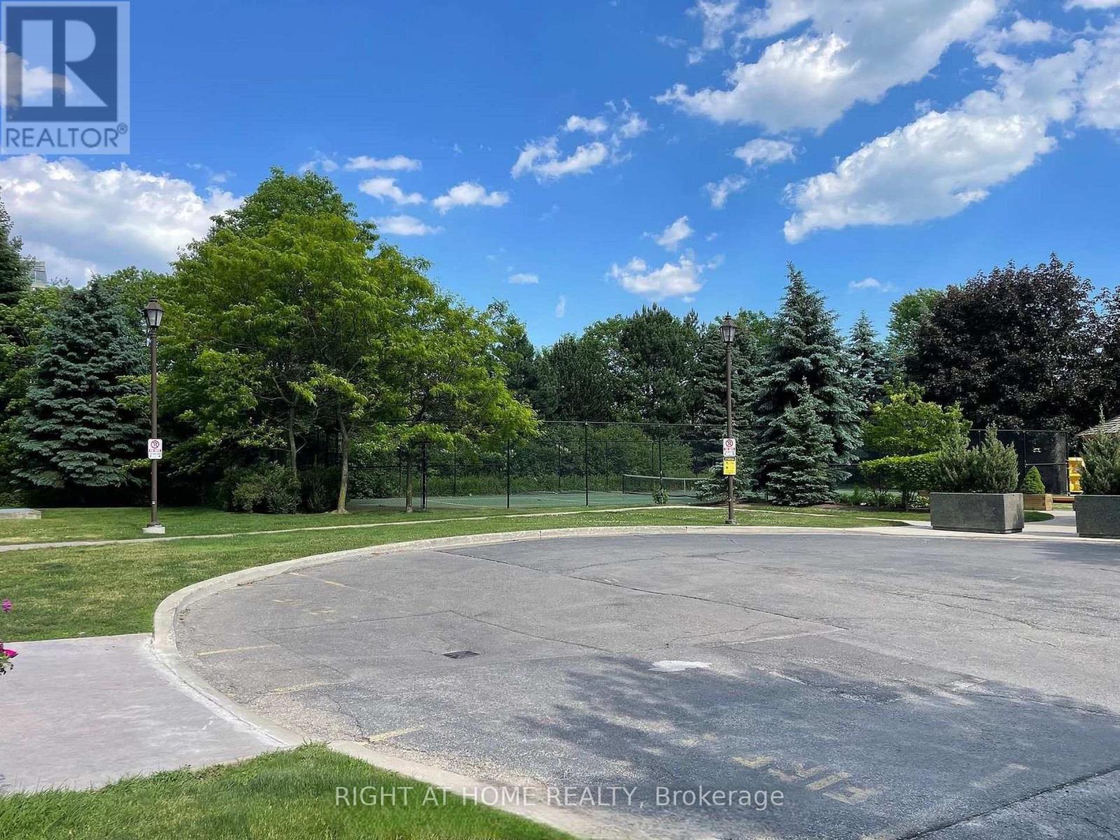 401 - 29 Northern Heights Drive, Richmond Hill, Ontario  L4B 4L8 - Photo 17 - N13576562