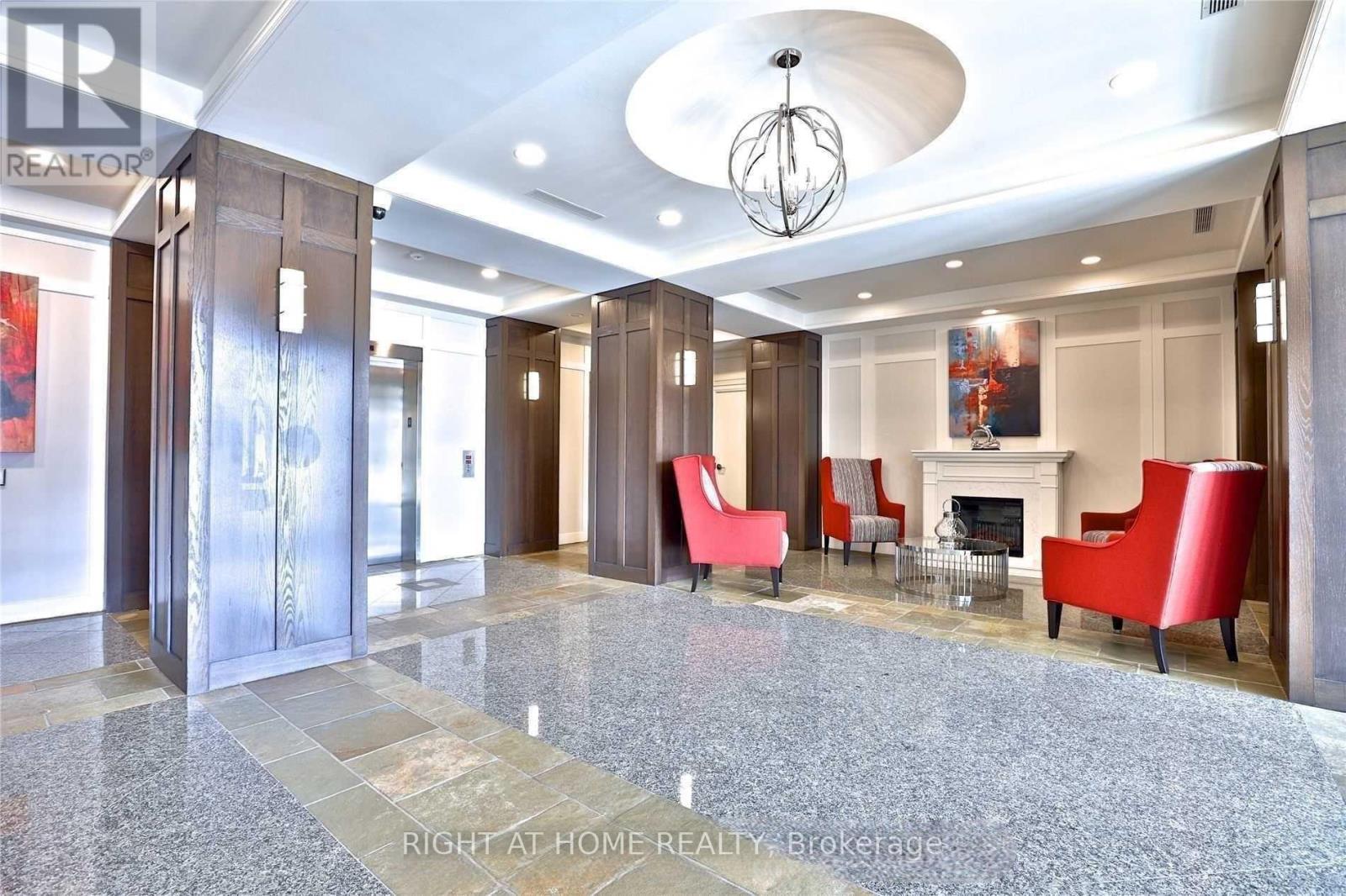 401 - 29 Northern Heights Drive, Richmond Hill, Ontario  L4B 4L8 - Photo 3 - N13576562