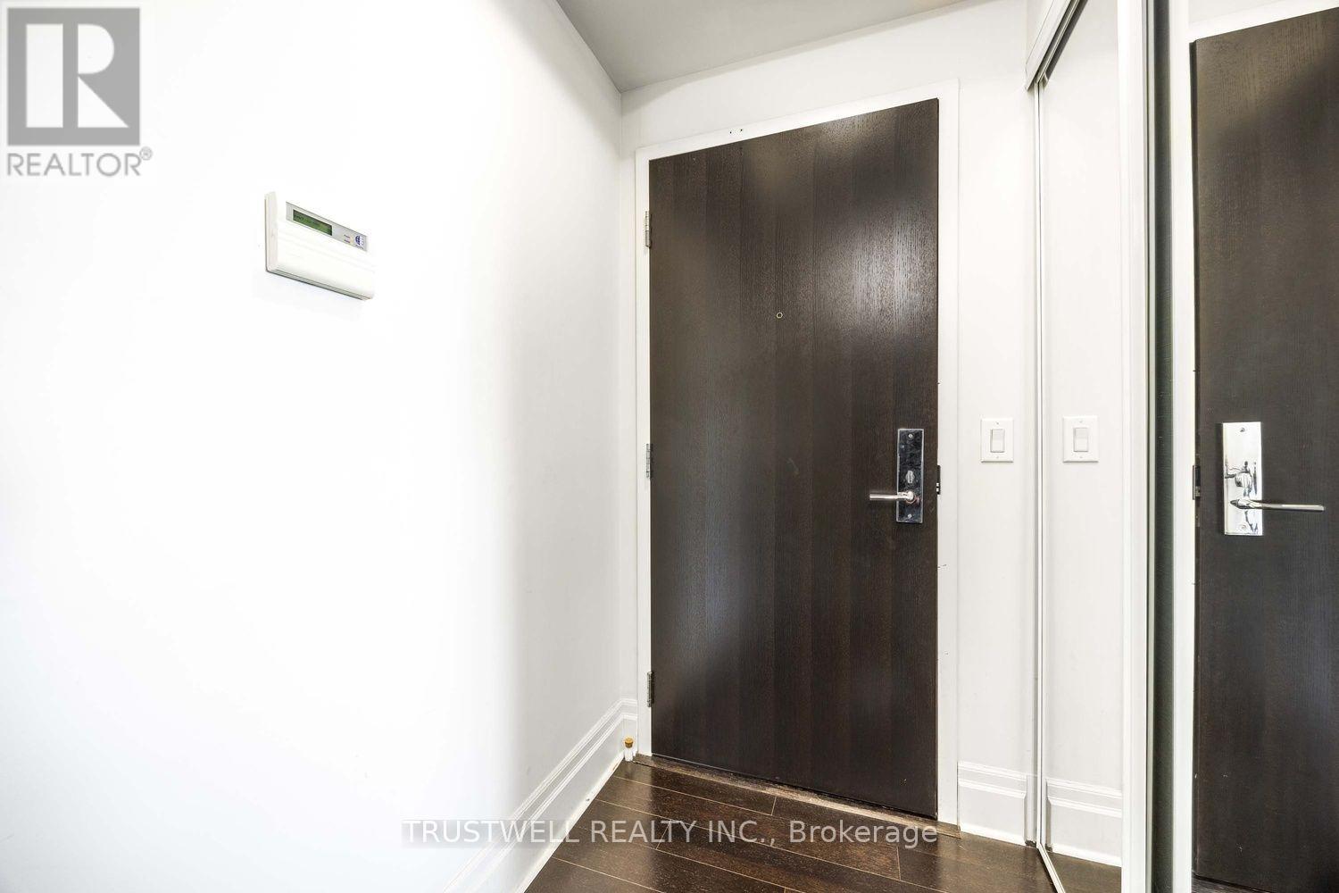 1207 - 151 Upper Duke Crescent, Markham, Ontario  L6G 0E1 - Photo 2 - N13576616
