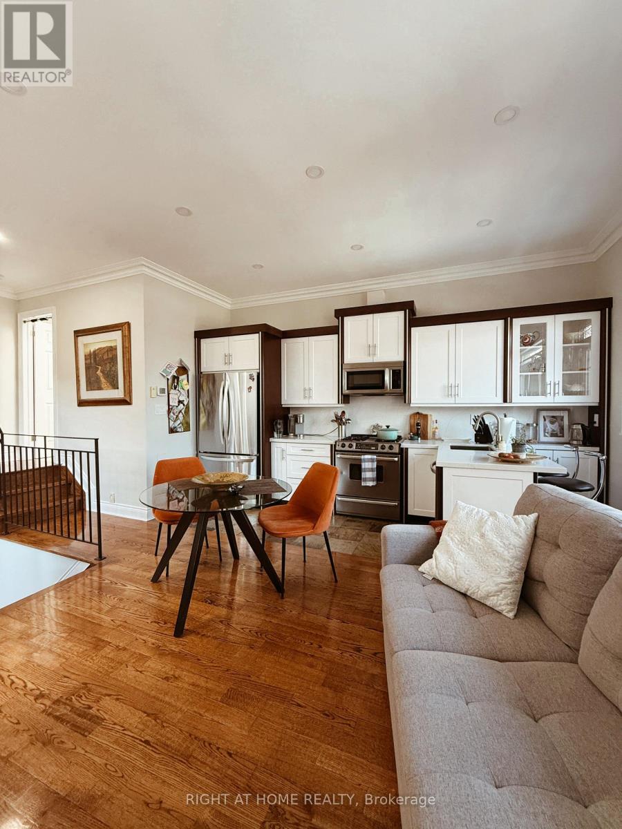 1 - 1186 Royal York Road, Toronto, Ontario  M9A 4B3 - Photo 1 - W13576402