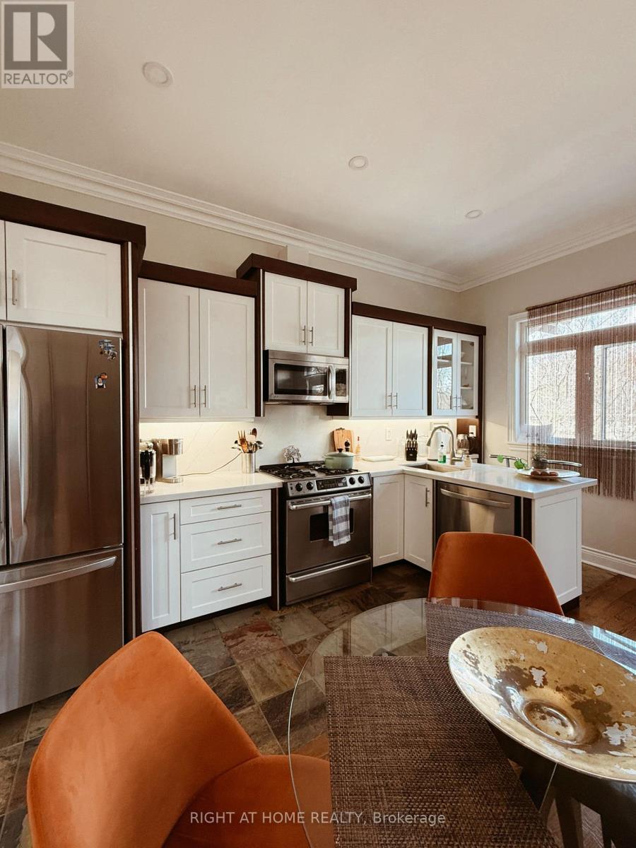 1 - 1186 Royal York Road, Toronto, Ontario  M9A 4B3 - Photo 3 - W13576402