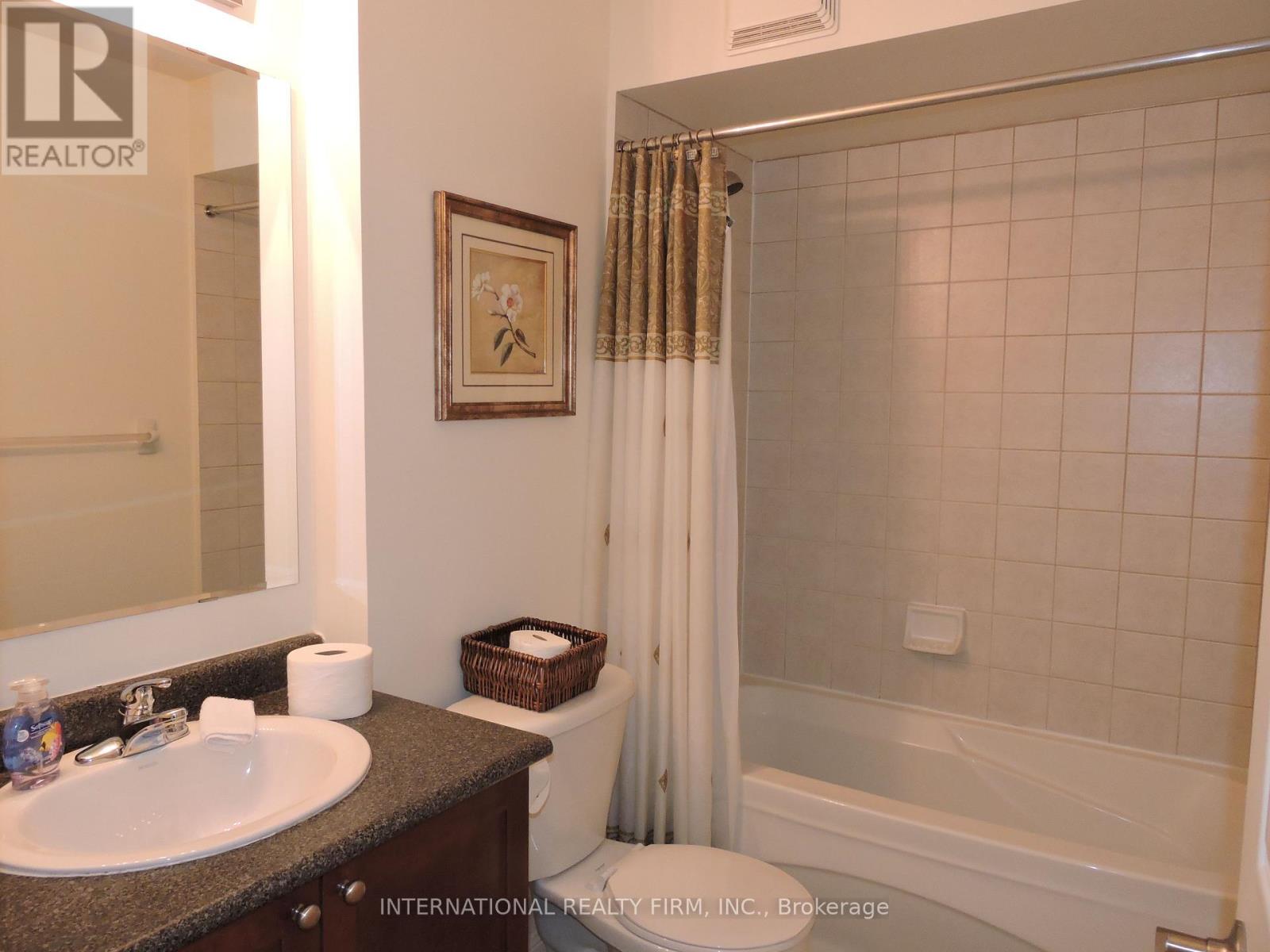 5 - 710 Neighbourhood Circle, Mississauga, Ontario  L5B 0B4 - Photo 4 - W13576524